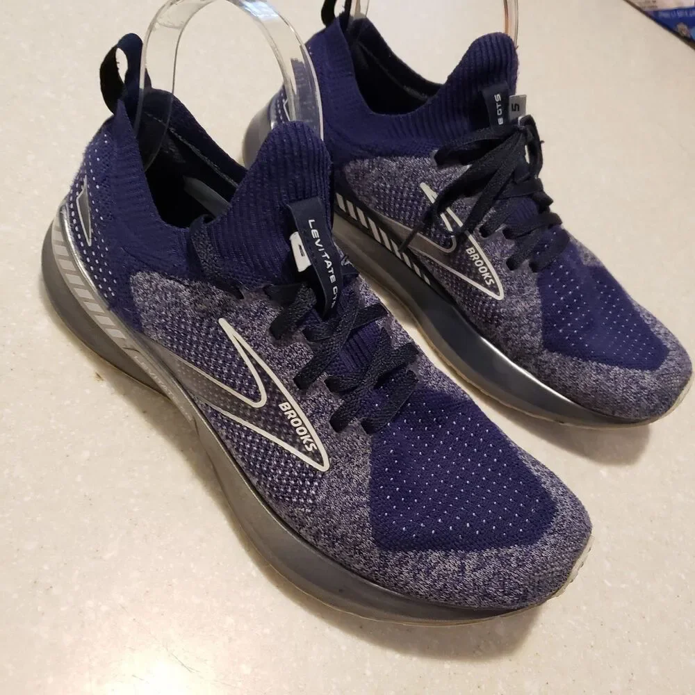 Brooks Levitate 5 Stealth Fit Running Shoes - Men's Sz 7 Navy Blue & White
